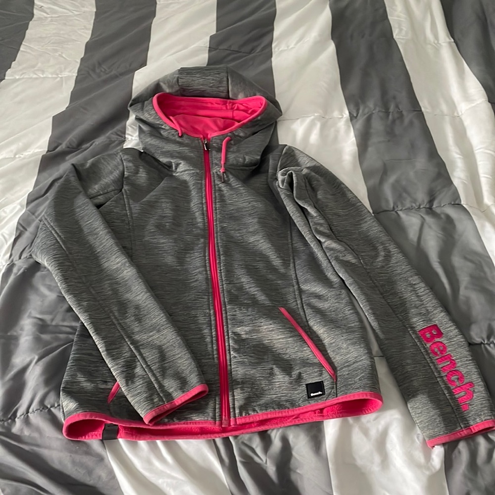 Bench Jacket - Picture 1 of 3